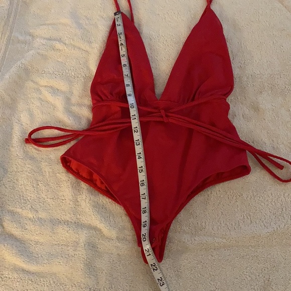 On The Lo from Brasil one piece low cut fabulous bathing suit. Gorgeous! - Picture 7 of 11